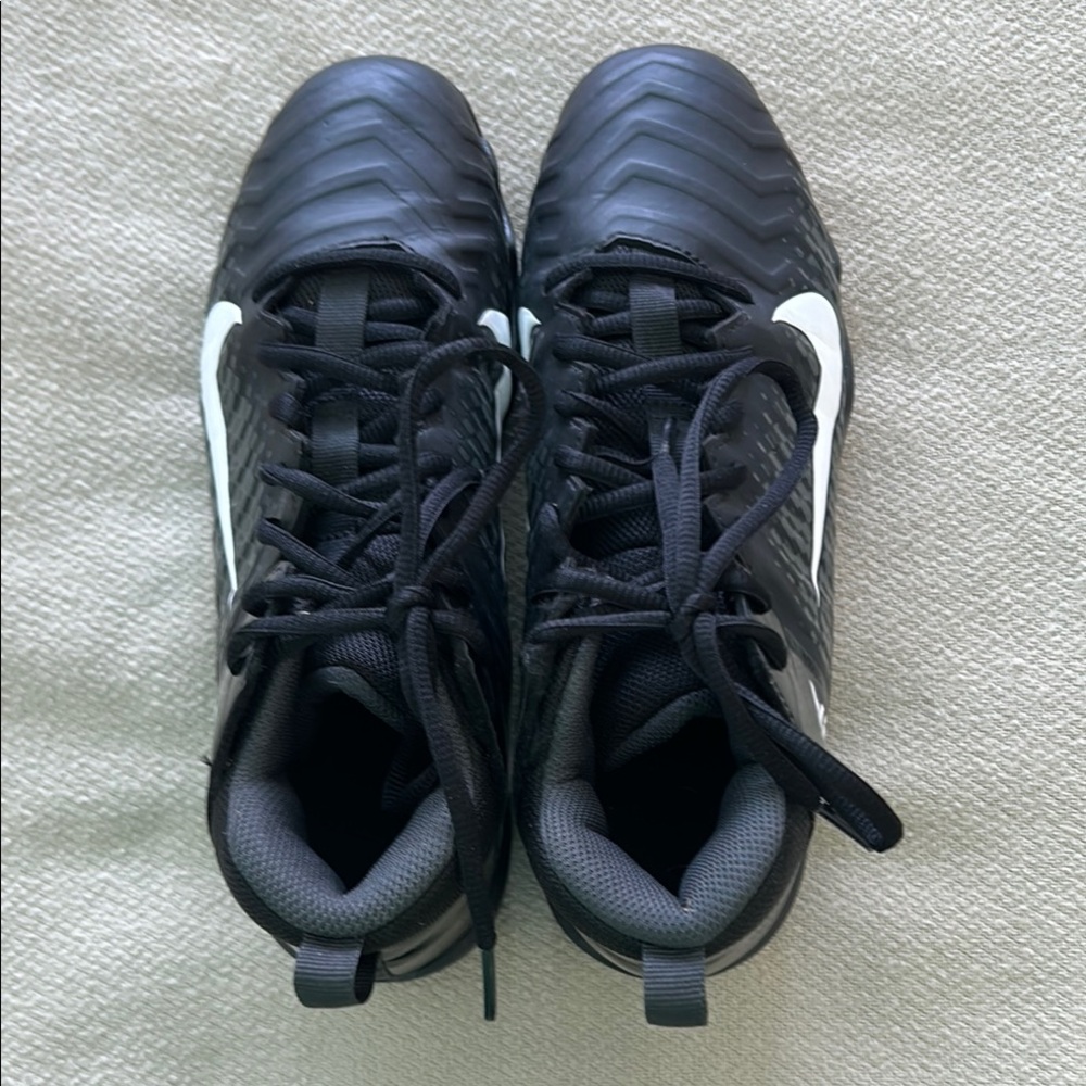 Nike Boys Alpha Menace Shark 2 Black Boys Football Cleats SZ 5.5Y AQ7654-001
